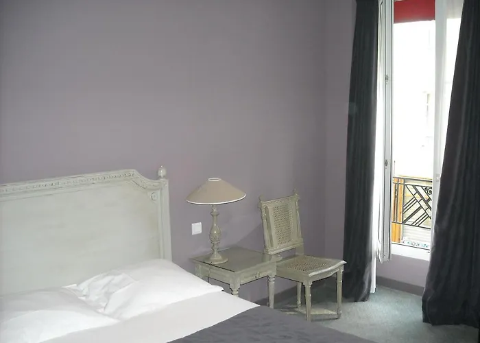 Szálloda Cardinal Rive Gauche 3*