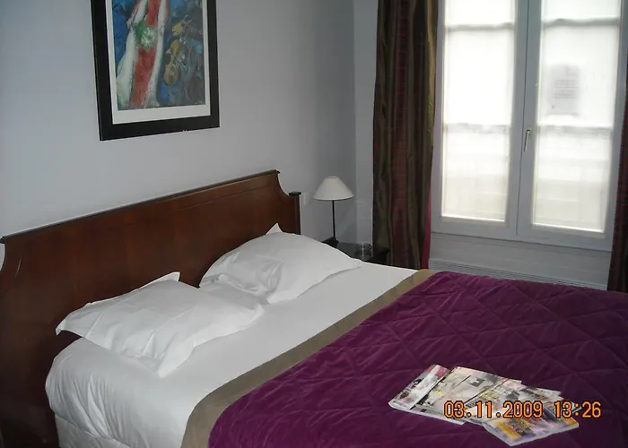 Szálloda Cardinal Rive Gauche 3*