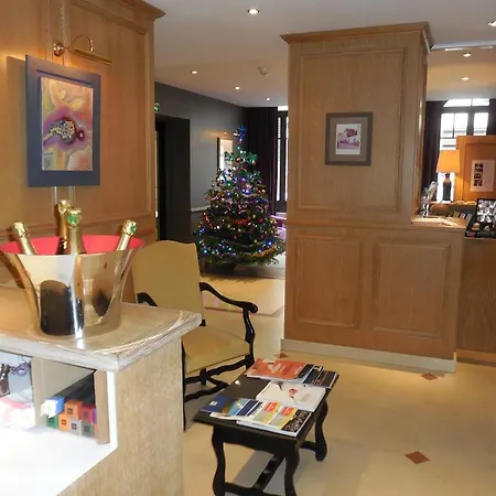 Cardinal Rive Gauche 3* パリ
