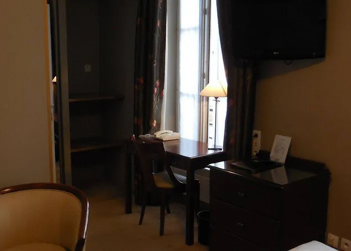 Cardinal Rive Gauche パリ