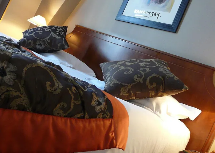 Cardinal Rive Gauche