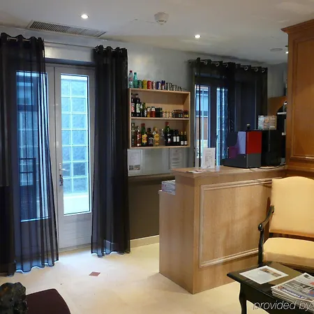 Cardinal Rive Gauche 3*