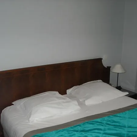 Cardinal Rive Gauche