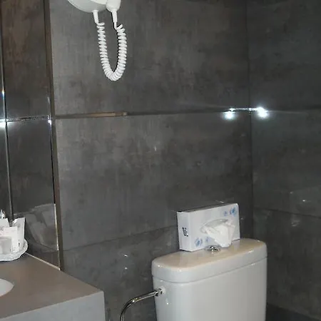 Szálloda Cardinal Rive Gauche 3*