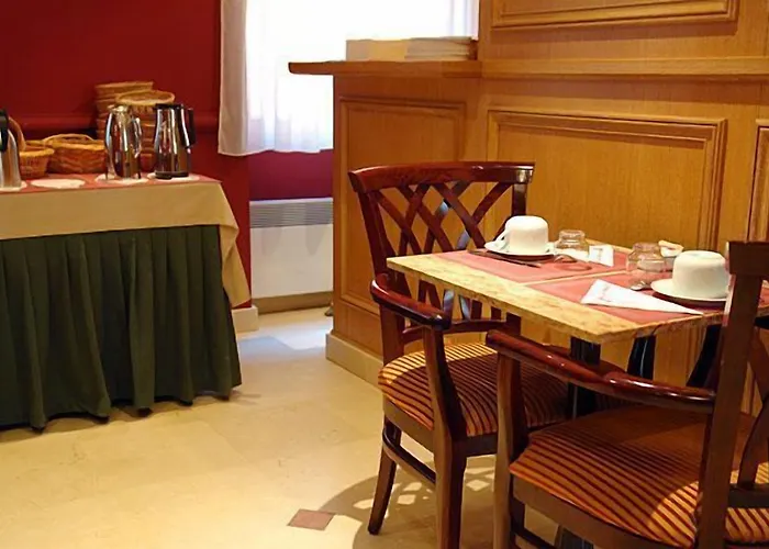 Cardinal Rive Gauche Hotel 3*